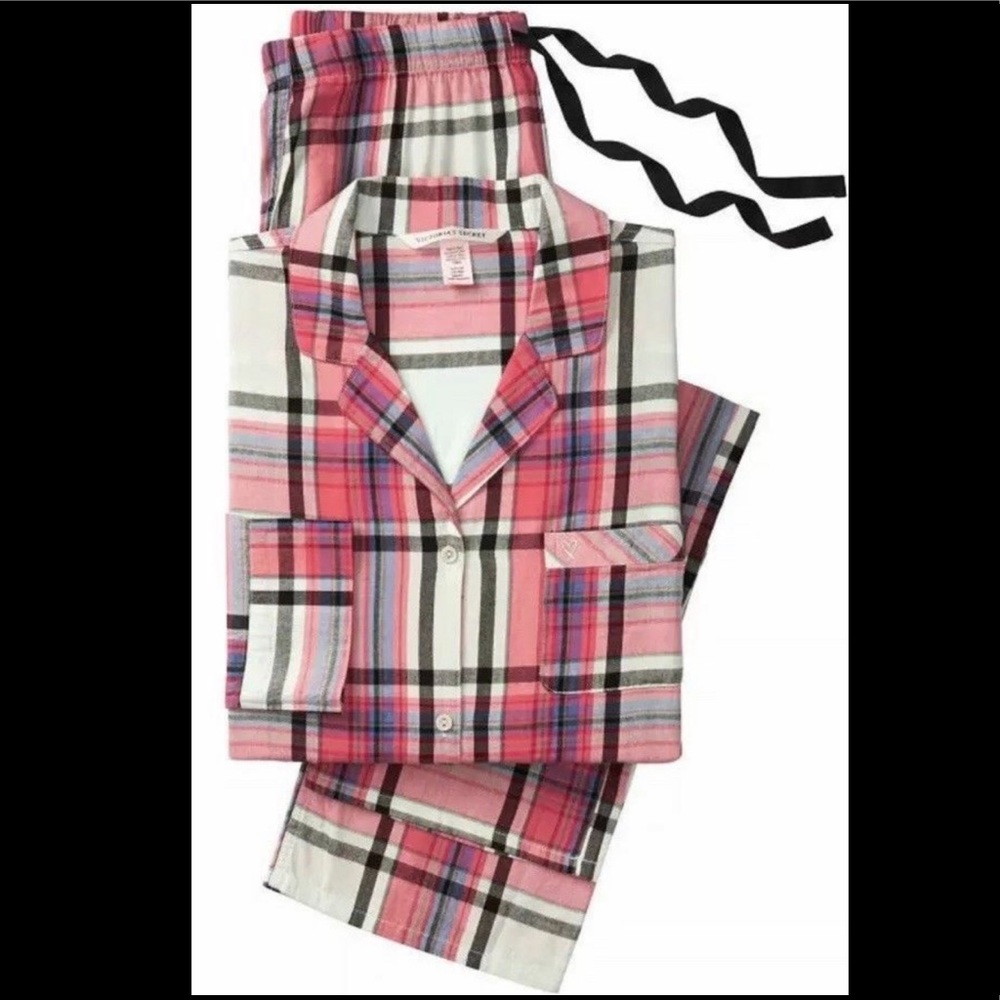 Victoria’s Secret Flannel Pajama Set